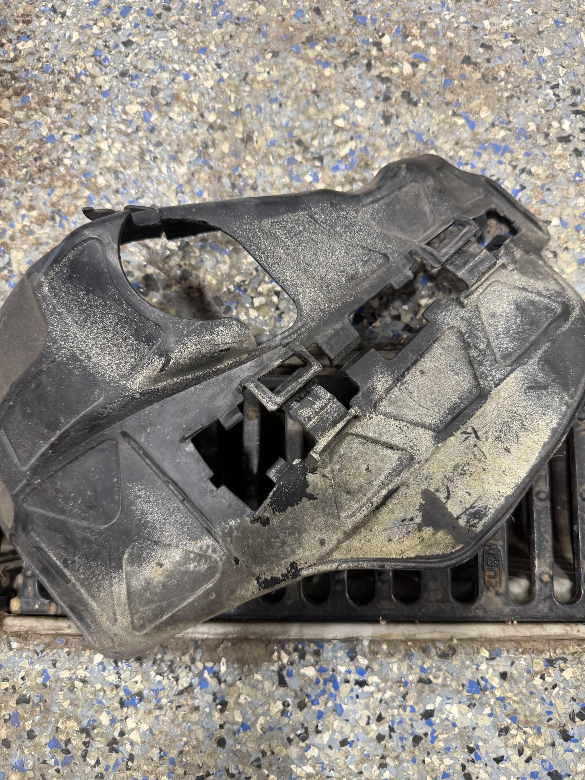 Porsche 911 Trim before dry ice blasting in Milwaukee