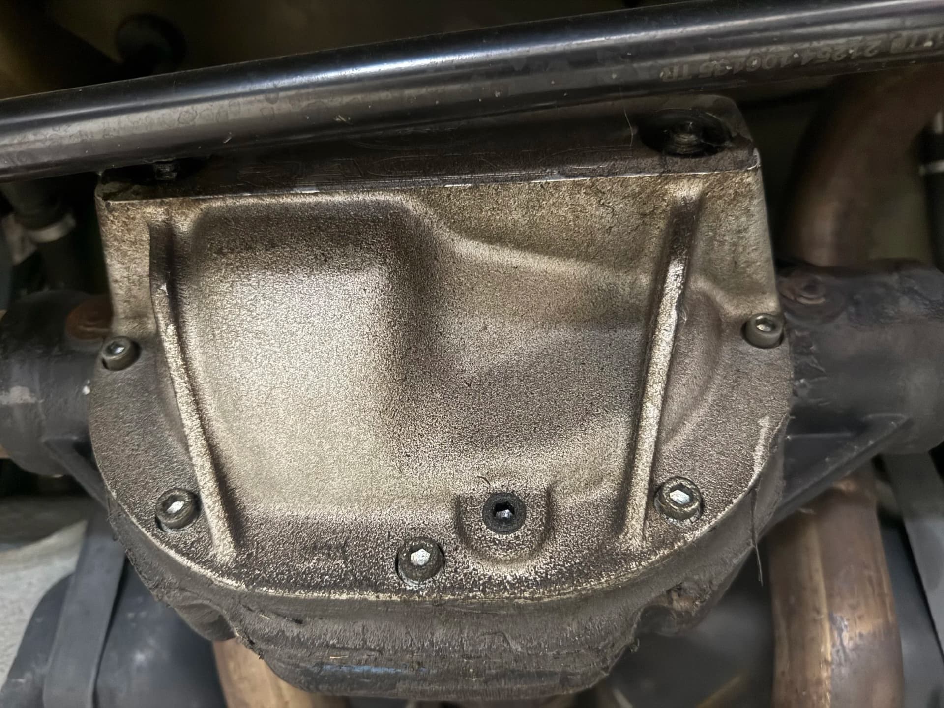 Mustang Differential before dry ice blasting in Milwaukee